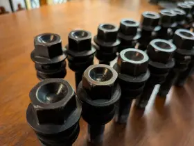 Ls22.72mm.blk Rennline Lug Bolts R14 77mm 996/997/991/986/987 981/718/cayenne/panamera/mac