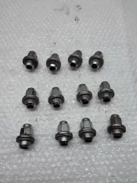 563.to1912 Toyota Lug Nuts 12 Pieces Chrome 2012 Tundra Z-23p