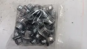 985.to1u22 Toyota Camry Lug Nut Set 2021 2022 2023 Oem