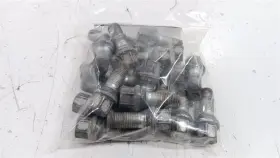 985.vw1h11 Volkswagen Golf Lug Nut Set 2010 2011 2012 2013 2014