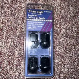 11709dbk4 White Knight Black Wheel Lug Nuts 4/pack 14mm X 1.50 R.h. 7/8 Inch Hex