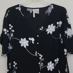 Forgotten Grace Black W/ White Floral Embroidered Short Sleeve Top Pre-owned. Price: $22.00.
