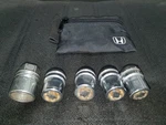 Odyssey 2008 Chrome Locking Lugnut Set With Key And Bag 147920 Used. Price: $44.98.