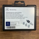 Mercedes Benz Class 17-18 Set Of Four Silver Rim Wheel Locks Key Oe B66470155 New. Price: $95.00.